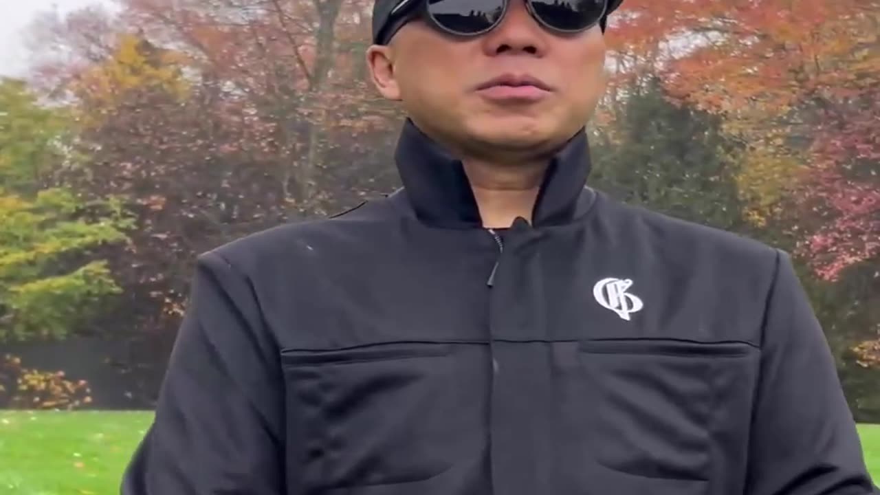 20221101文贵先生GETTR¹⁺²⁺³: #即将与习近平见面:他站在政府大楼上给七哥发信息通话。喜币、喜联储还有未来一系列计划改变人类。给世界不是惊喜,不是突然袭击