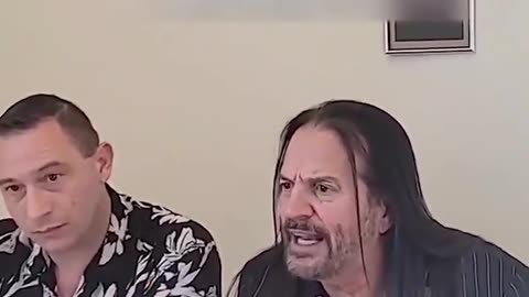 L'actuel occupant de l'Elysée est un dingue, un psychopathe