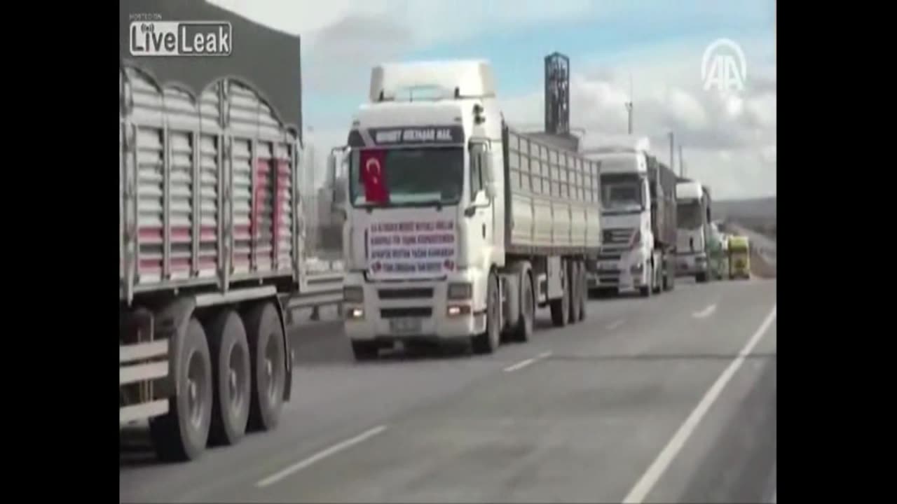 turk Follows Too Close And Smashes Into turk In Front Of Him
