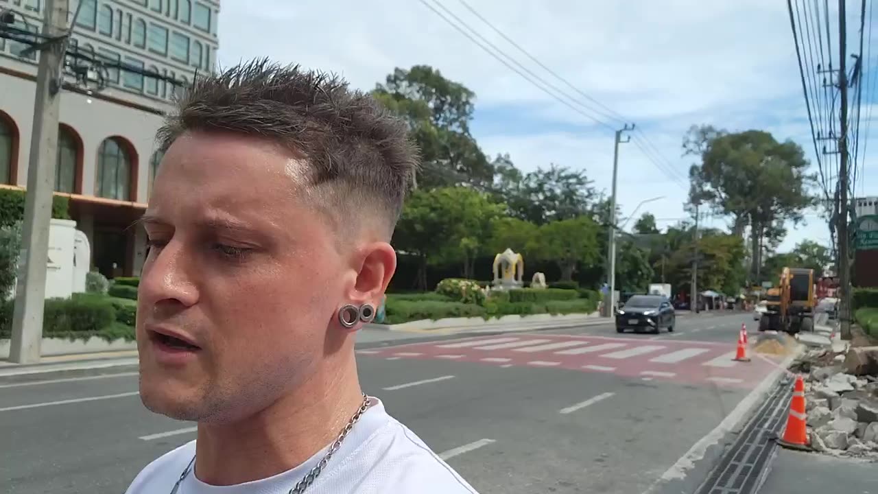 ARROGANT ALCOHOLIC PATTAYA BELLENDS