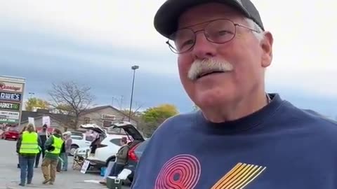 Liberal threatens President Donald Trump. "“Kill the son of a bitch"