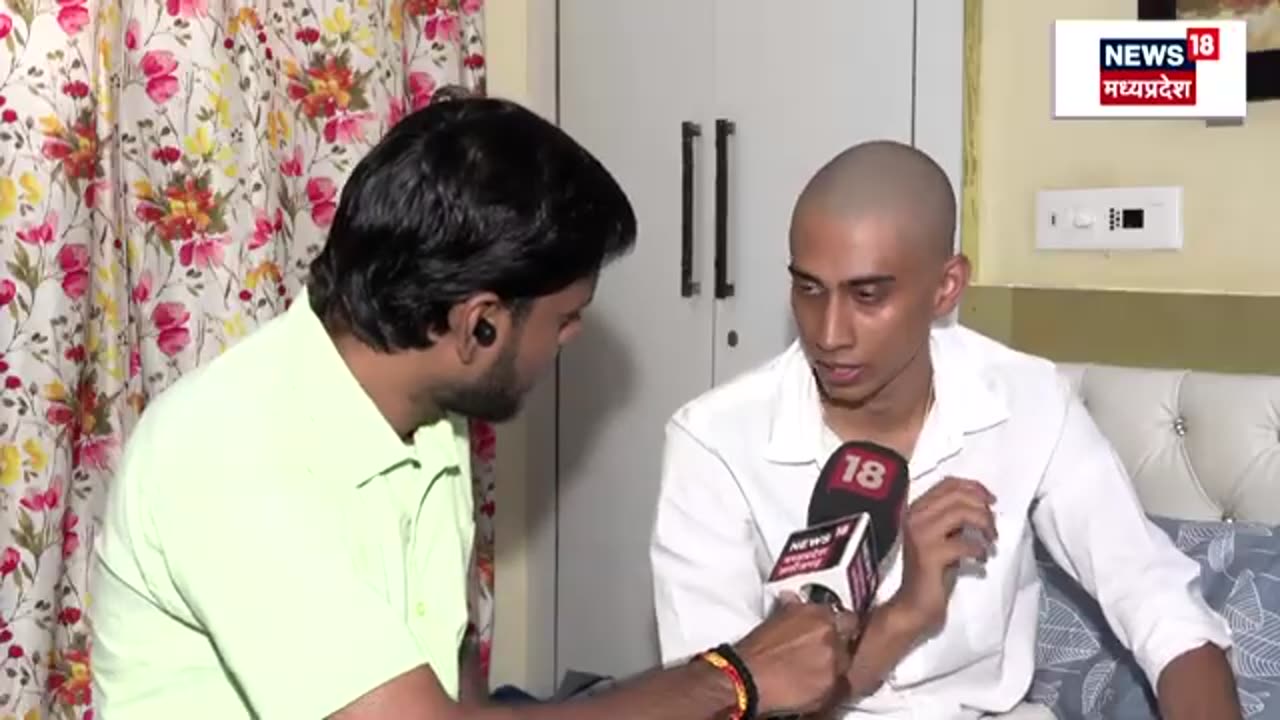 "Pahalgam Terror Attack: शहीद Dinesh Mirania की पत्नी ने सुनाई आतंक की दर्दनाक कहानी | Top News"