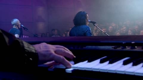Shout - Tears For Fears (live)