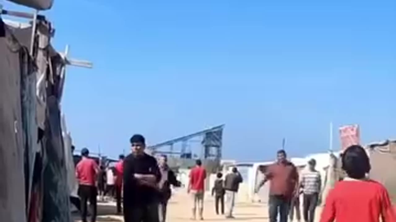 Welcome to Gaza Where everyone's a target ..an nothing left standing 🧍♂️