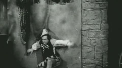 E154. Musty Mucketeers - Shemp Howard Era - 1954