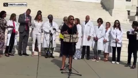Lara Logan - I regret Vaccinating my Children