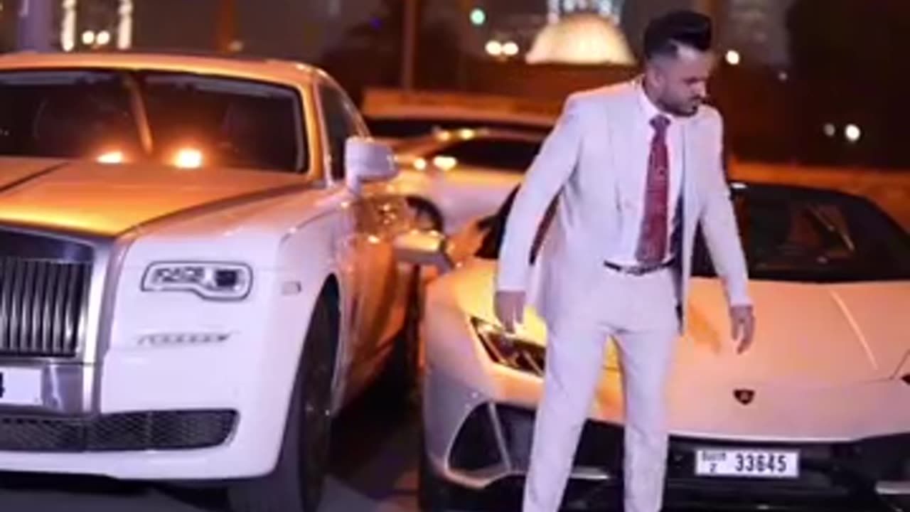 Ferrari Vs Rolce Royce