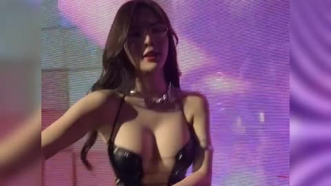 Hot sexy - Sexy and fiery DJ girl
