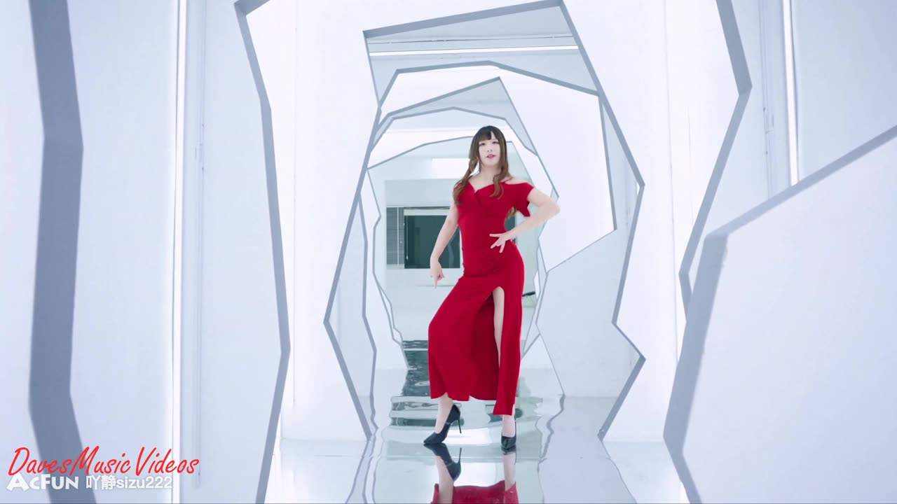 Conchita Wurst. Heroes