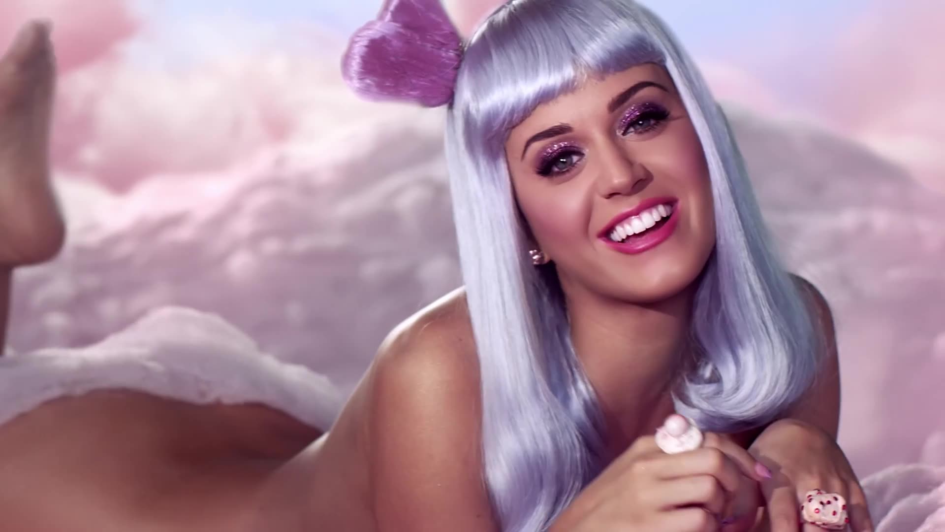 Katy Perry - California Gurls - Only the naked parts - 4K