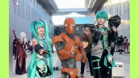 Hatsune Miku and robot 💃🤖️