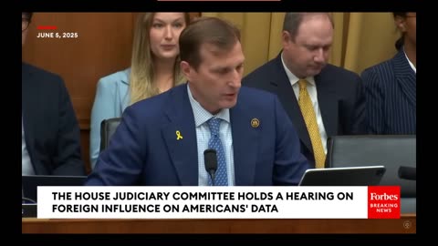 Dan Goldman Sounds Alarm About Palantir Building Massive Database For Govt With All Citizens' Data