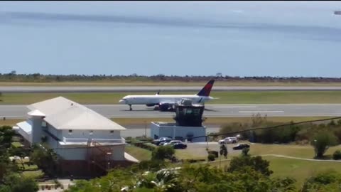 JET AIRLINER ST THOMAS