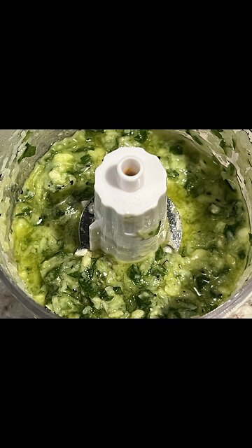 You’ve Got to See This Homemade Pesto Sauce!