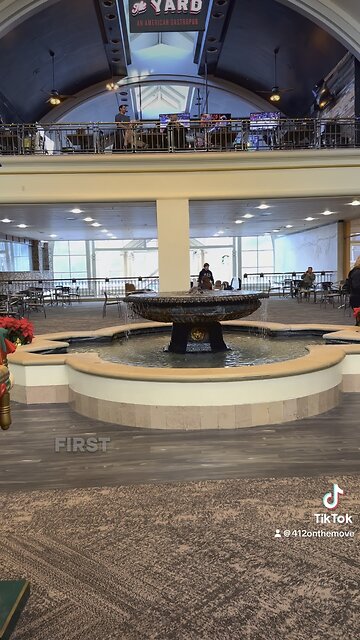 The Galleria of Mt. Lebanon (2/4)