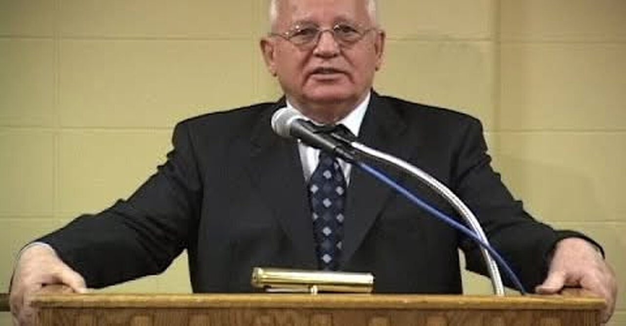 October 27, 2005 - Mikhail Gorbachev News Conference at DePauw University