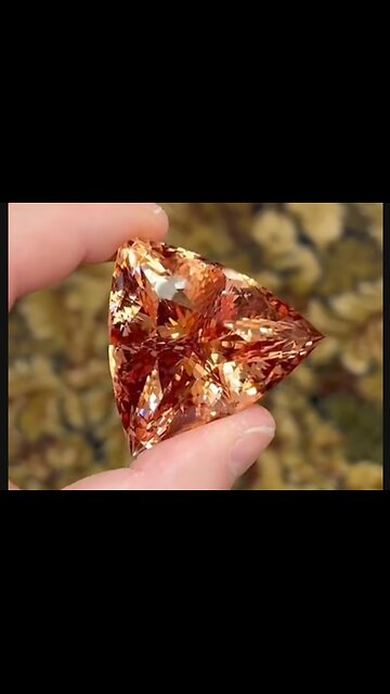 From Rough To Transforming A Massive 744 CRT Stone Into A $192 K Faceted Gem 💎.