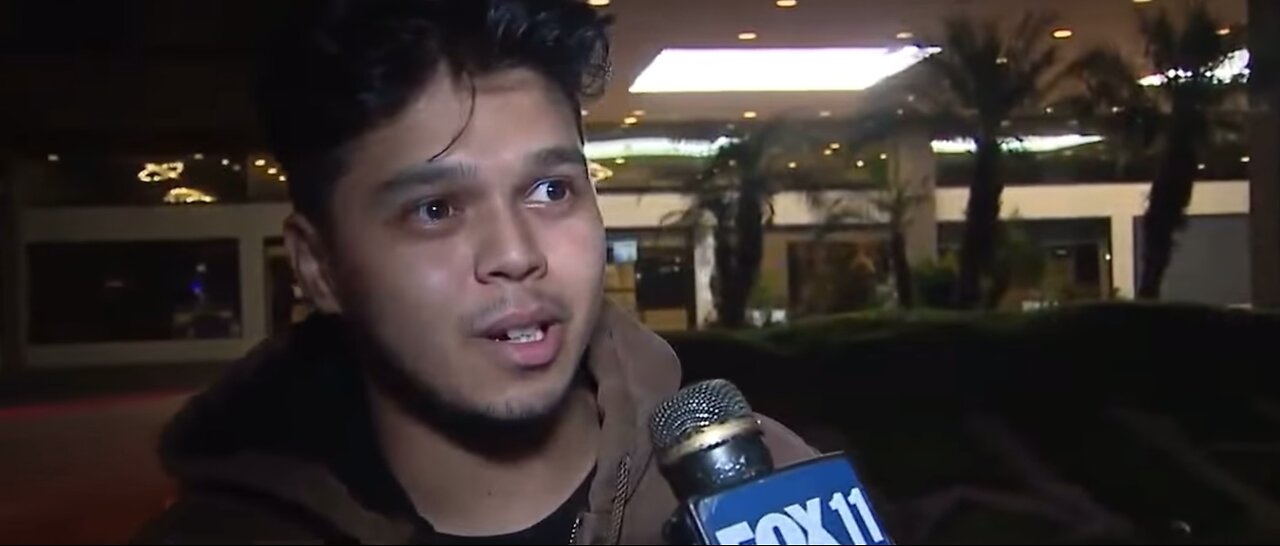 BREAKING NEWS🚨 “We kind of have this app tells us where ICE is going to be.” - Protester