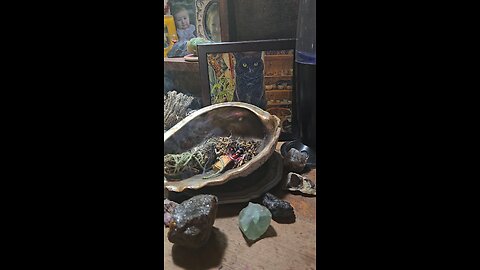 Another long-winded and a bunch of tiskin. Have a fabulous ☮️✌️💜🫶