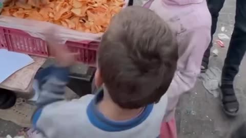 Look at the extent of these little children's joy when they learned that I would buy them chips!!