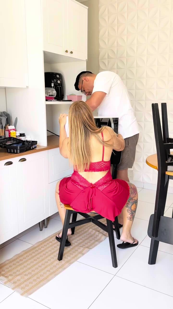 TRY-ON HAUL cleaning home with neighbours