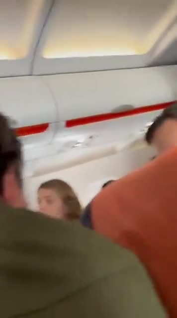 I’m going to bomb the plane, Death to America, Death to Trump - Allahu Akba