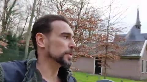 Het verwaarloosde graf van prins Friso!! Toch wel vreemd dit!!