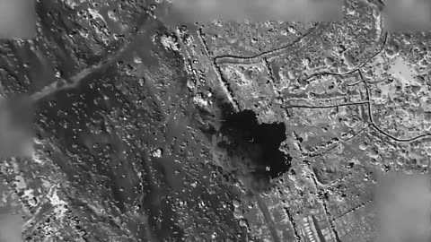 👺 US President Trump posts video of the US military dropping bombs on Yemen's Houthis.
