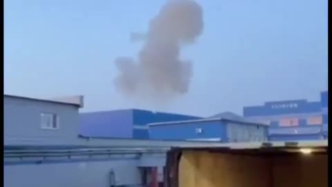 📱🚀 Ukraine Russia War | Civilian Films Ukrainian Drone Strike on Russian Warehouse | RCF