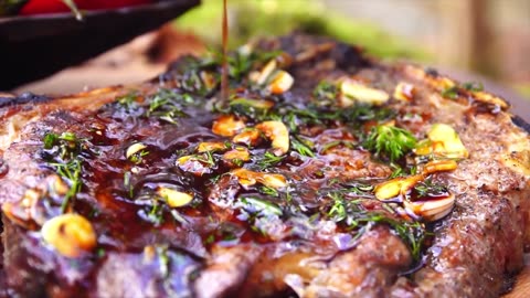 How I Cook the Perfect Steak in the Jungle | Outdoor Primitive Feast