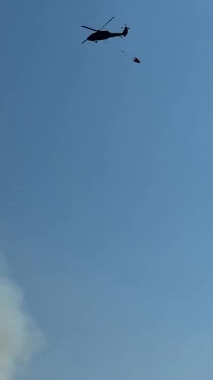 Zjarr i madh përfshin masivin pyjor në Skuraj - Kurbin, kërkohet ndërhyrje nga ajri