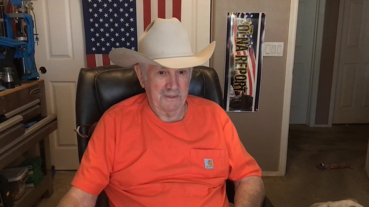 You Can't Make This Stuff Up, Representative Hank Johnson Is A Complete Idiot!