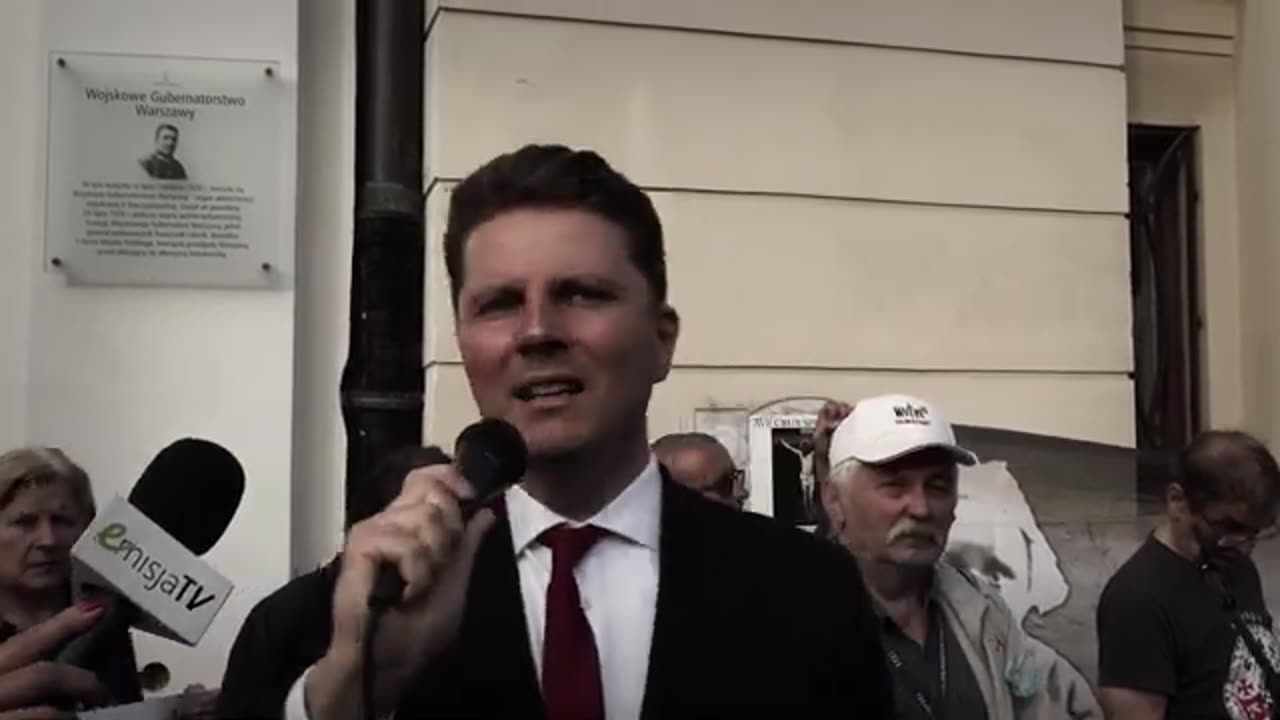 Polacy, wstajemy z kolan!