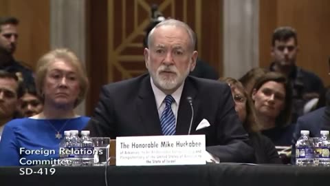 Huckabee Declares His Allegiance to the Rothchilds and the Downfall of America