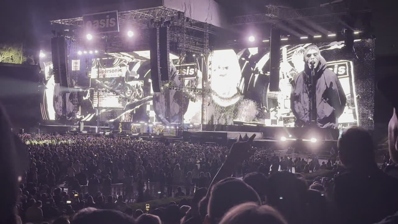Rock 'n' Roll Star - Oasis Live 25