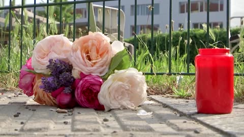 Graz holds memorial for victims of Austrian school shooting