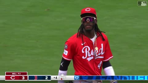 Elly De La Cruz luciéndose en el Fenway Park