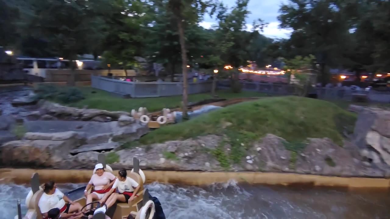 A Stormy Dollywood Evening