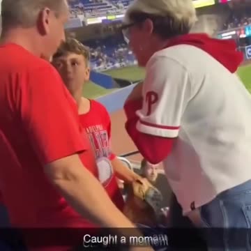 Dr. Lucien Wolfe 🇺🇸 - 2⧸ Outta nowhere… a Karen shows up. Demands the ball like it’s hers.