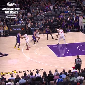 Sacramento Kings - Deebo always in his bag 🧳