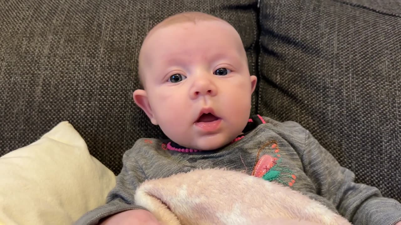 Baby Kayla Day 103 – Sofa Time + Mickey Mouse Vibes! 🛋️🐭💖