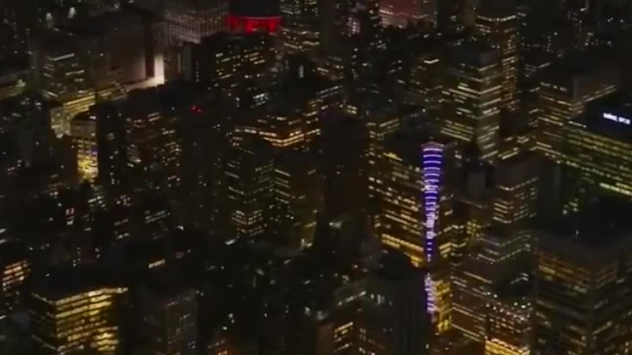 How New York Became a Mega-Metropolis