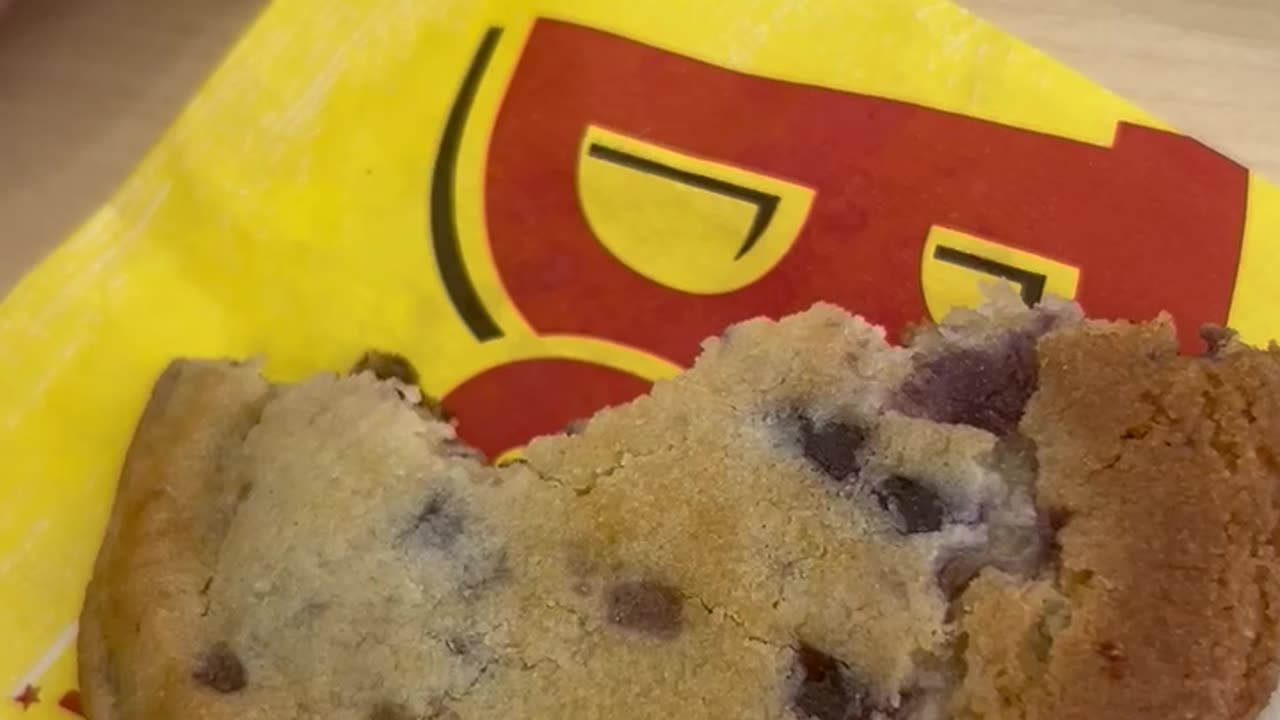 Bojangles Bo-Berry Blueberry Cookie Taste Test The Fast-Food Restaurant & Dessert Review Guys
