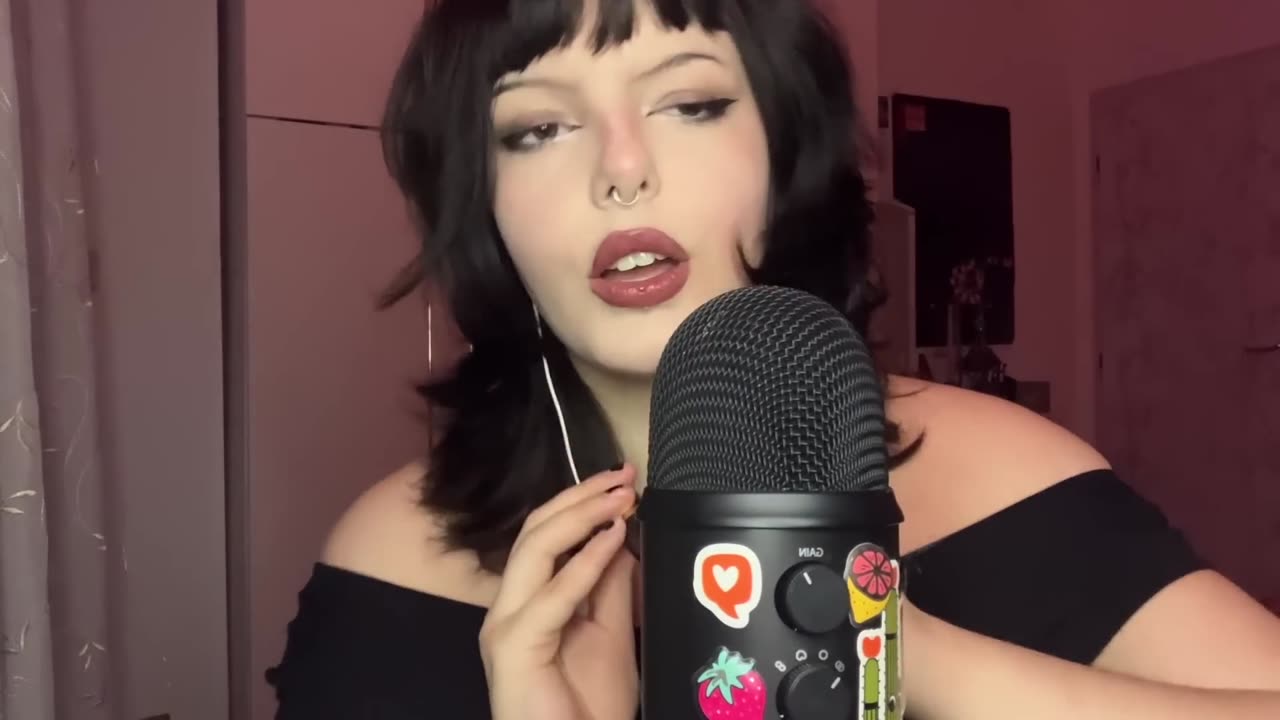 ASMR creature Intense mouth sounds for tingles