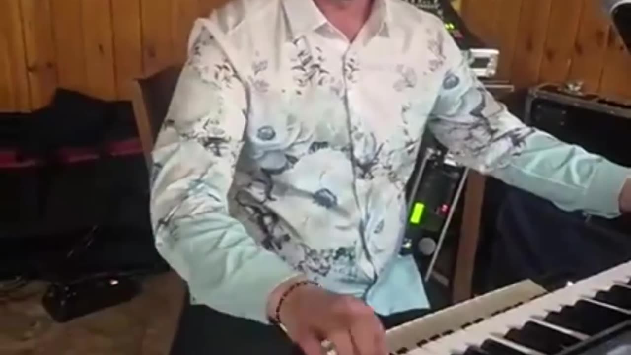 Нина Иванова was live.