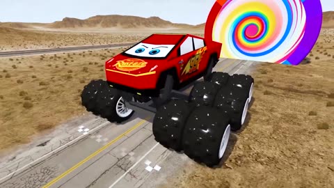 Monster Truck Lightning McQueen VS Thomas the Tank Engine Train