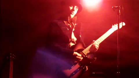 Paul Brown - Keeps On Giving
