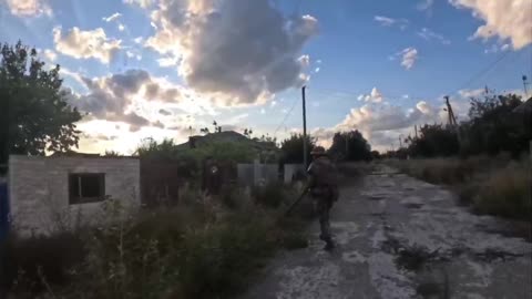 Ukraine war related/combat footage 12/10/2025