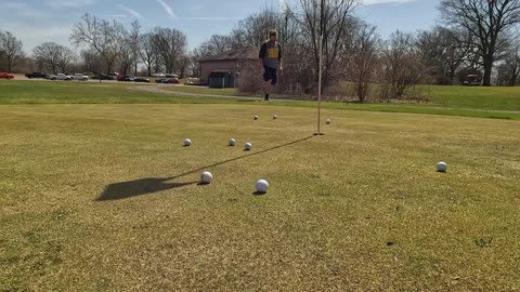 The Q Practice - Pitch, Chip and Putt - 5 Chip ins Only 2 on Camera