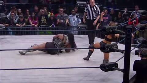Brooke vs Awesome Kong